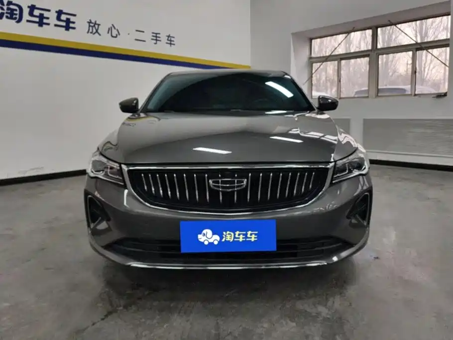 Geely Emgrand 2024