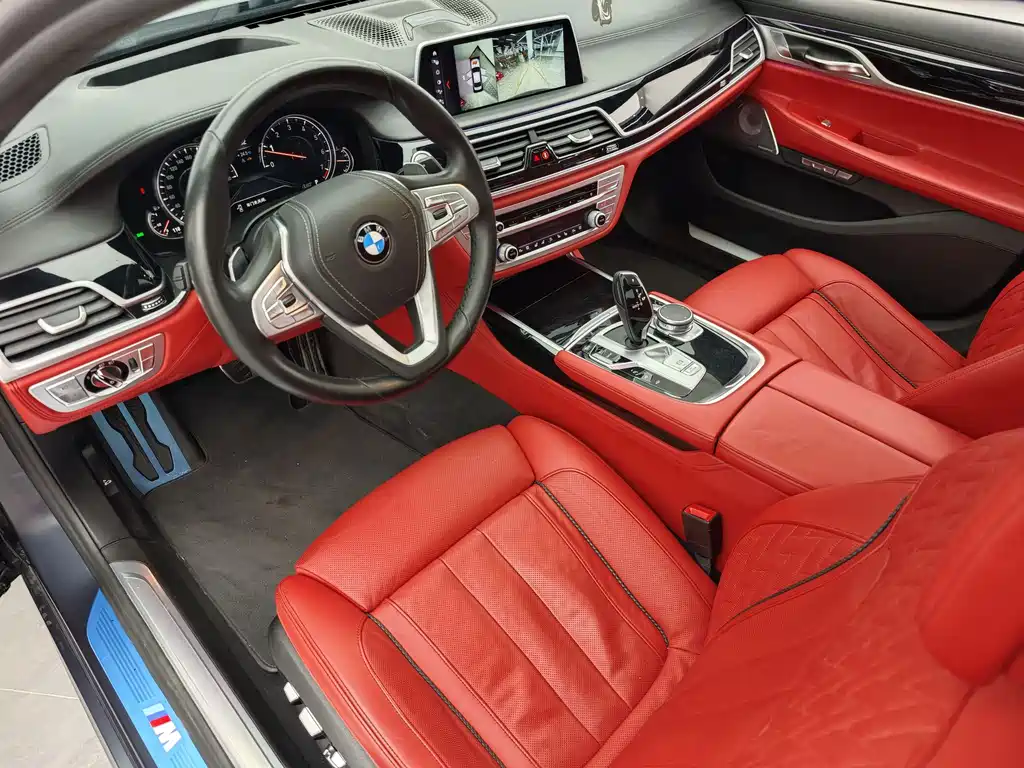 BMW 7 Series 2018 — фото 8