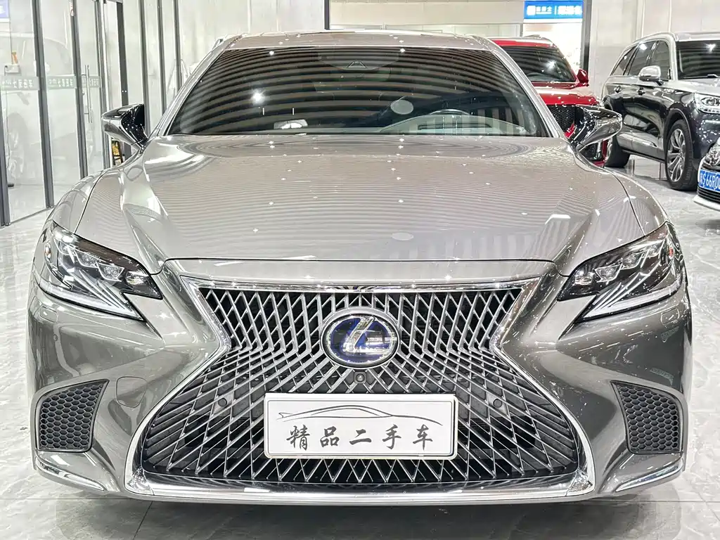 Lexus LS 2020 — фото 2
