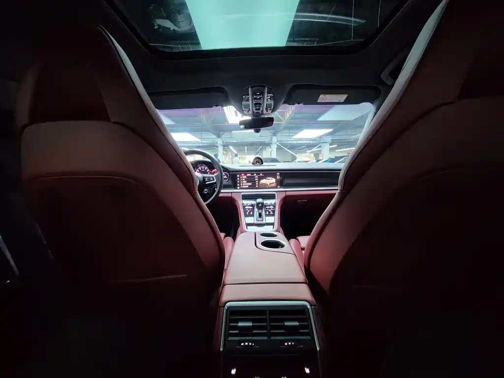 Porsche Panamera 2021 — фото 11