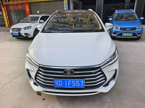 BYD Song MAX 2017
