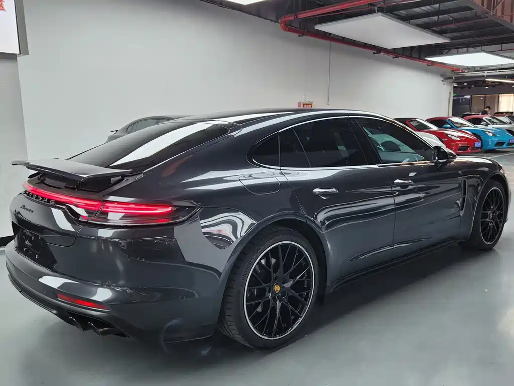 Porsche Panamera 2021 — фото 18
