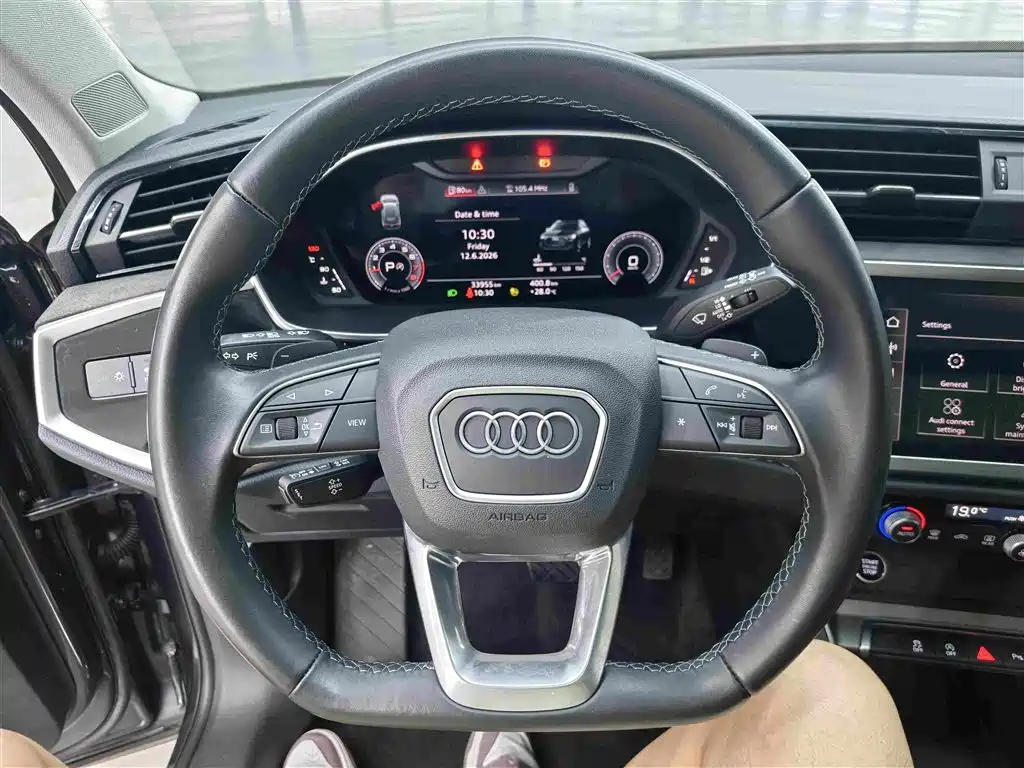 Audi Q3 2023 — фото 13