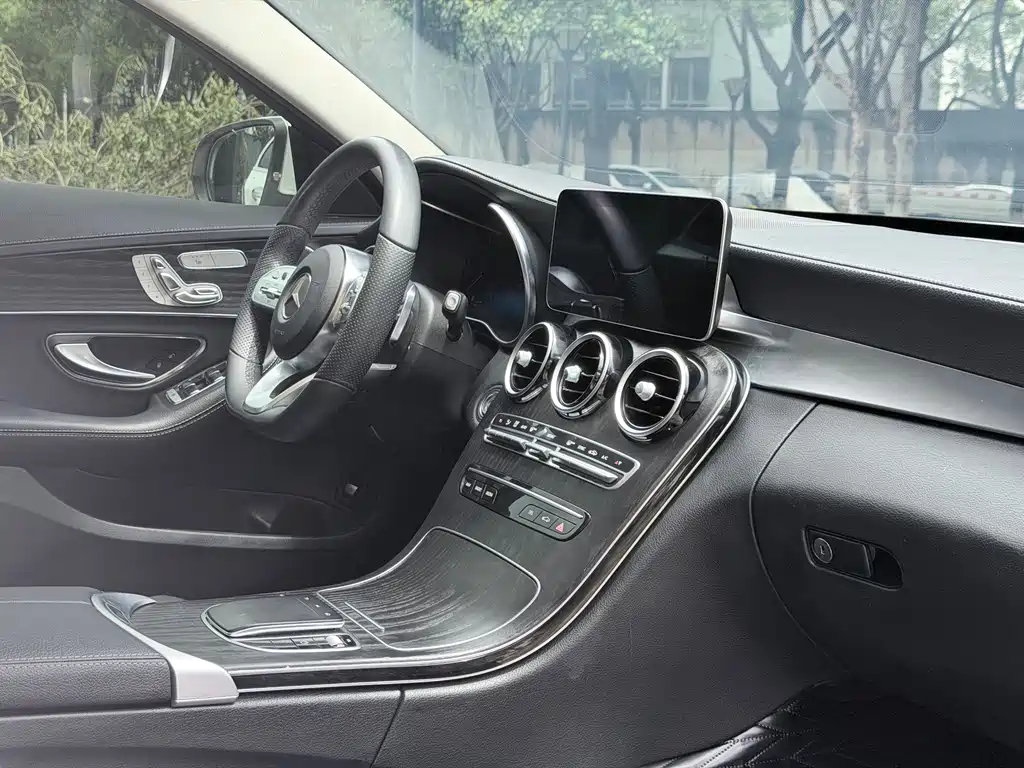 Mercedes-Benz C-Class 2020 — фото 13
