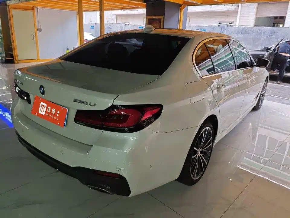 BMW 5 Series 2021