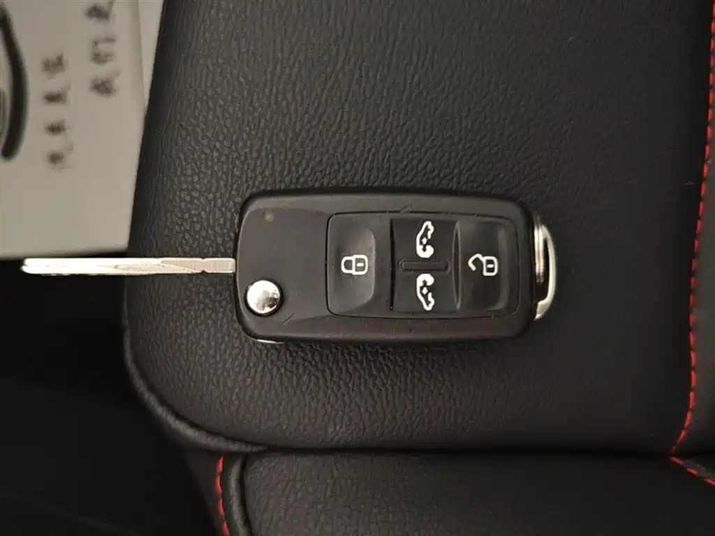 Volkswagen Sharan 2017 — фото 9