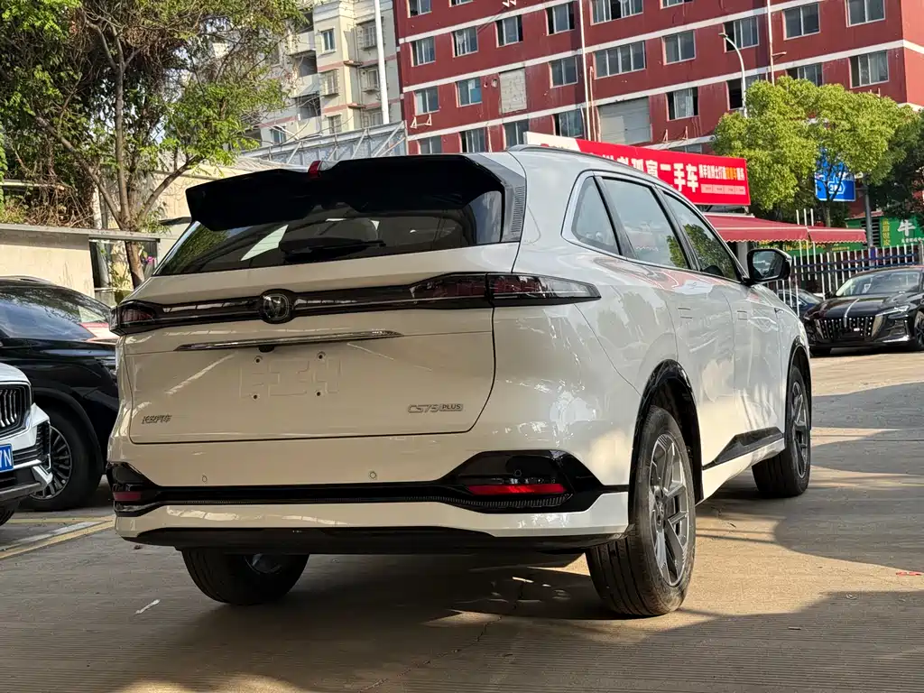 Changan CS75 PLUS 2026 — фото 4