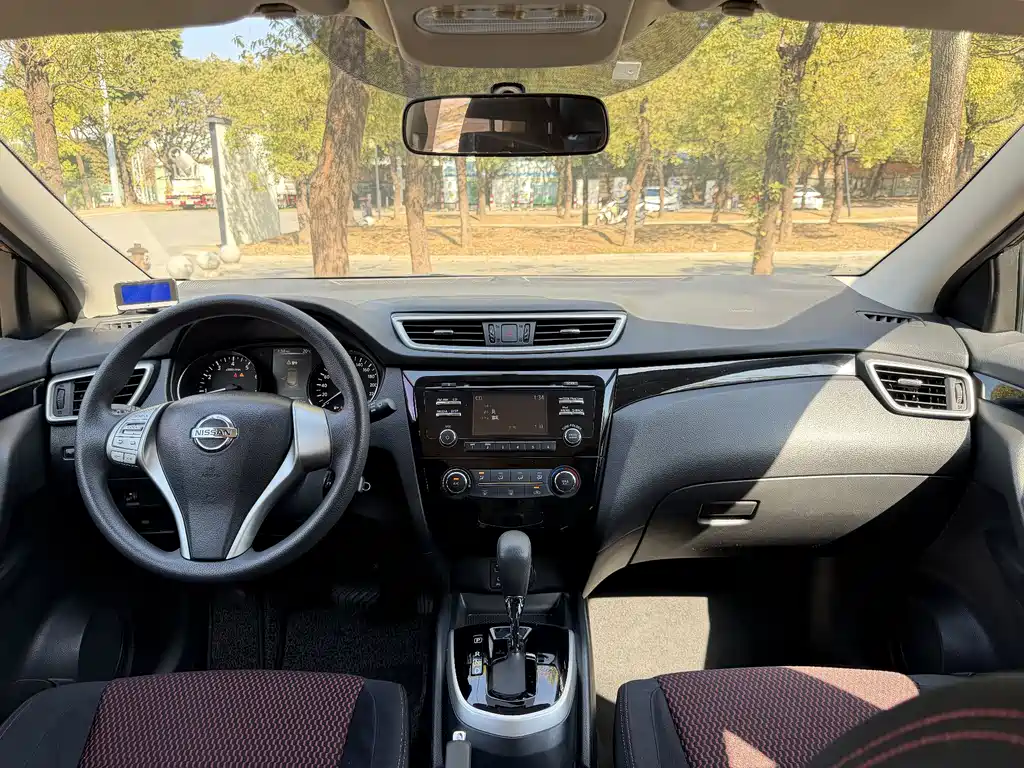Nissan Qashqai 2017 — фото 10