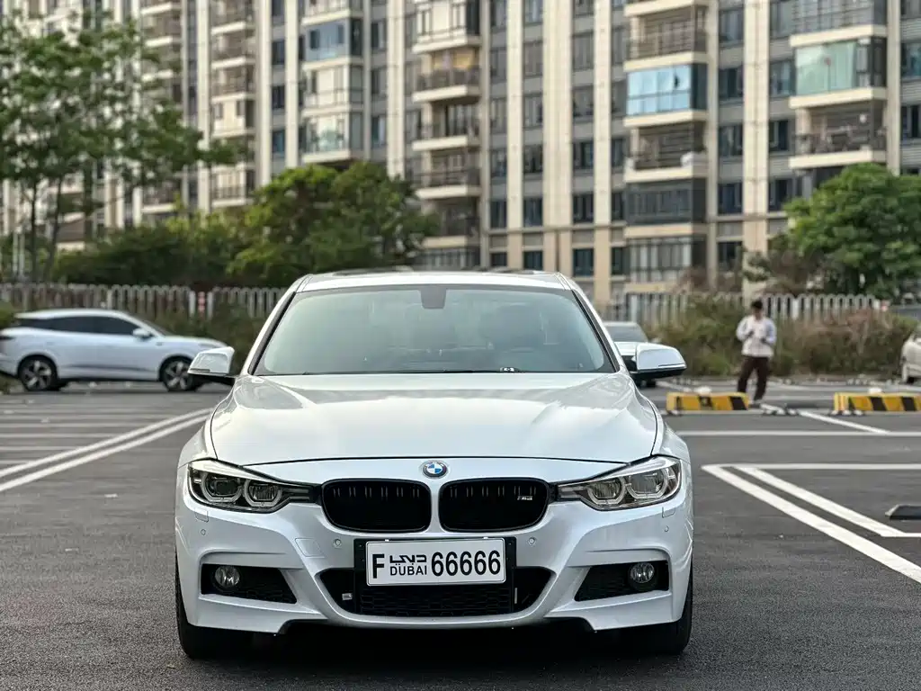 BMW 3 Series 2018 — фото 2