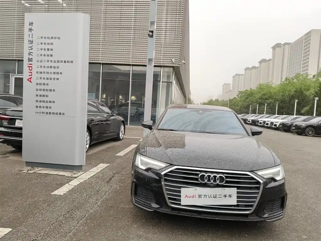 Audi A6L 2022 — фото 1