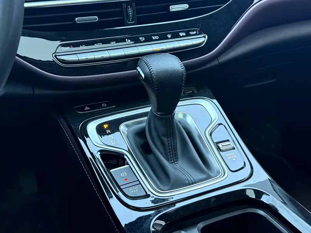 GAC Motor Trumpchi M6 2024 — фото 13