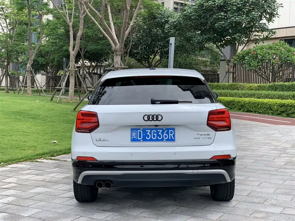 Audi Q2L 2020 — фото 7