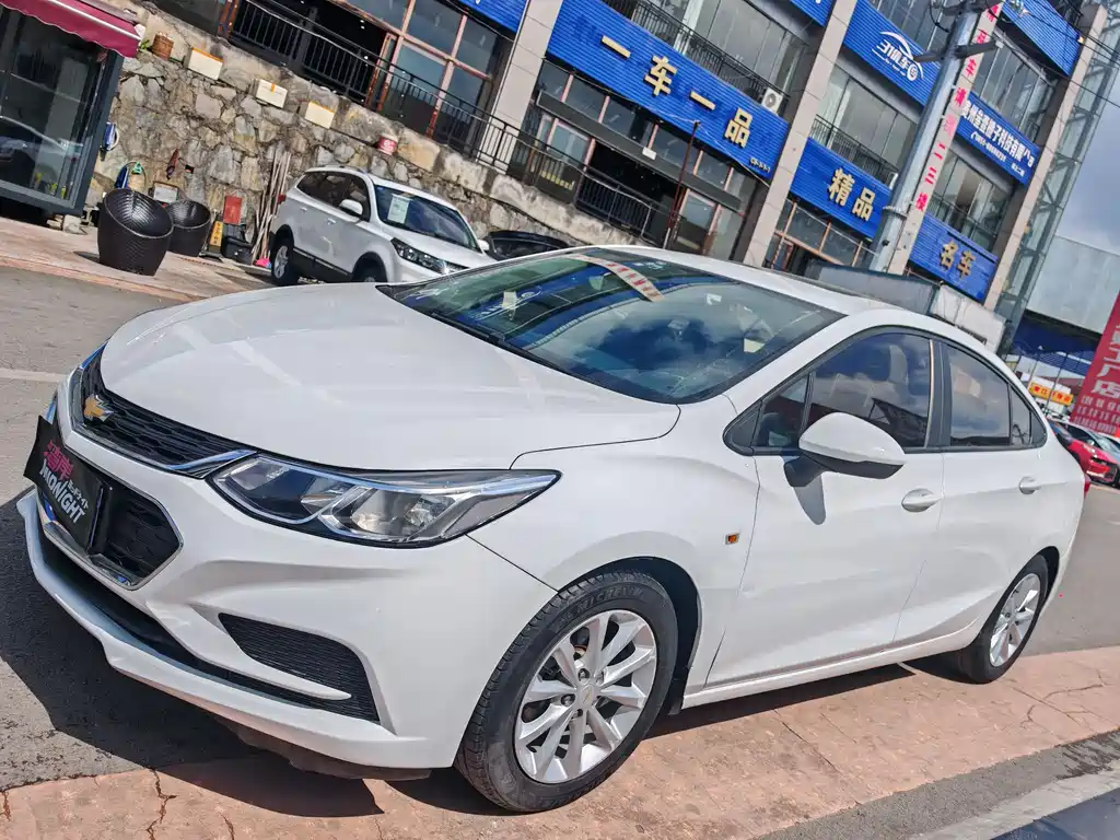 Chevrolet Cruze 2018 — фото 1