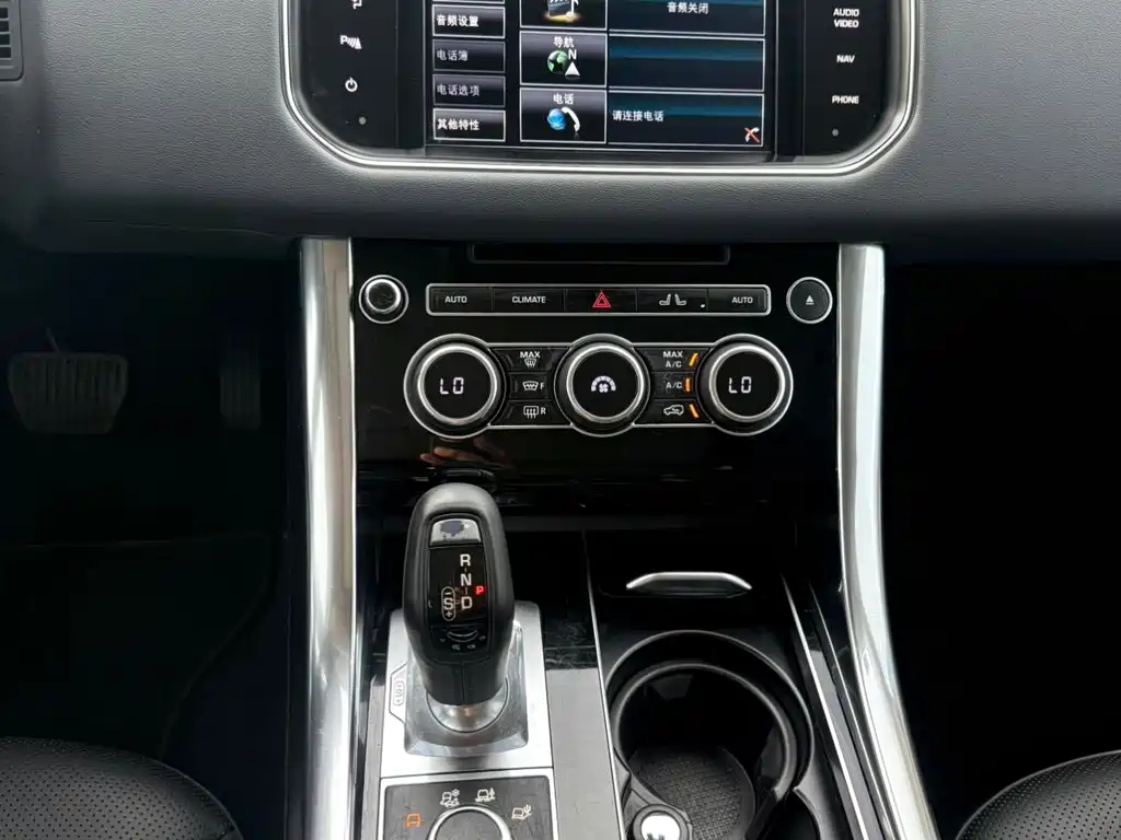 Land Rover Sport 2014 — фото 10