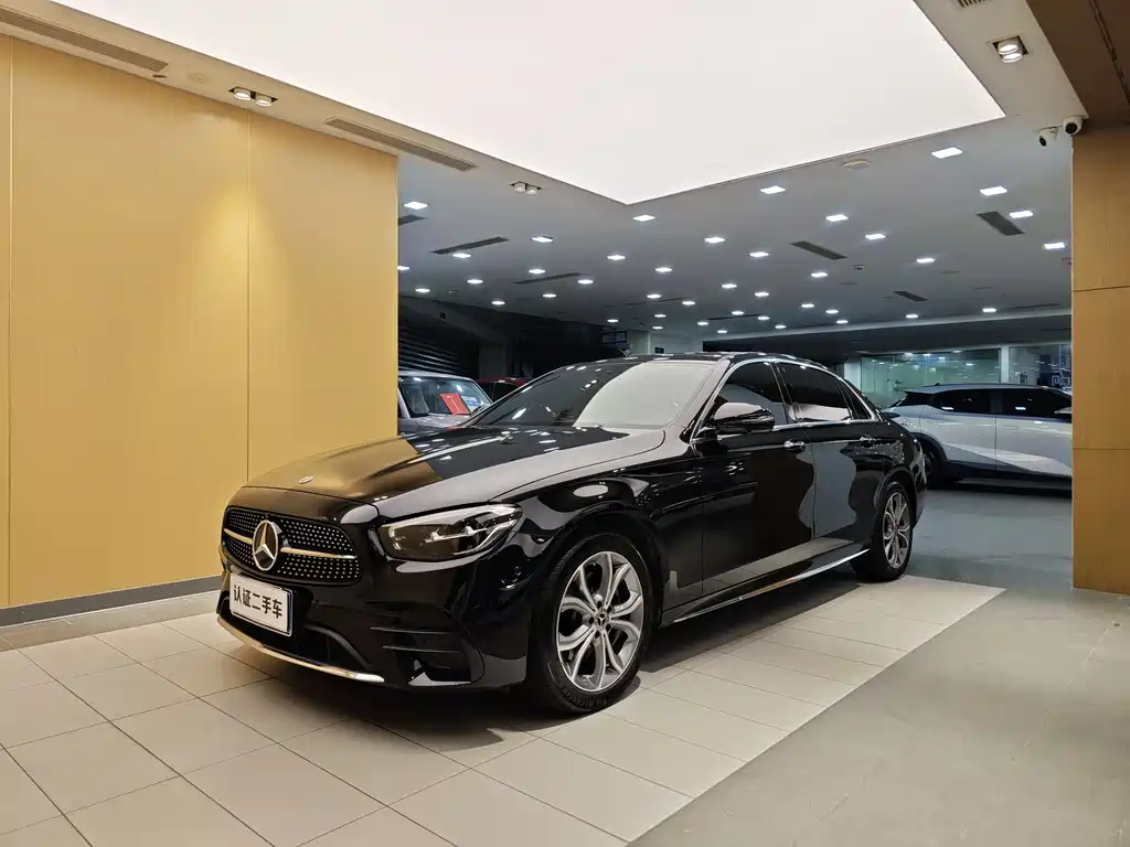 Mercedes-Benz E-Class 2023 — фото 1