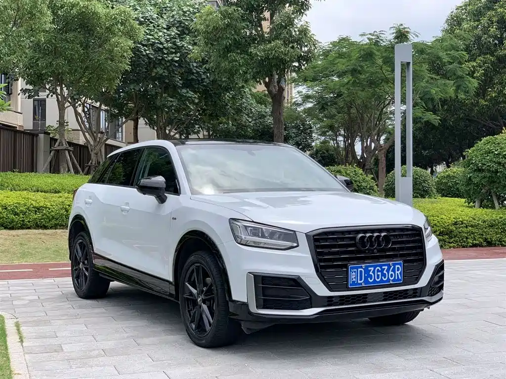Audi Q2L 2020 — фото 3