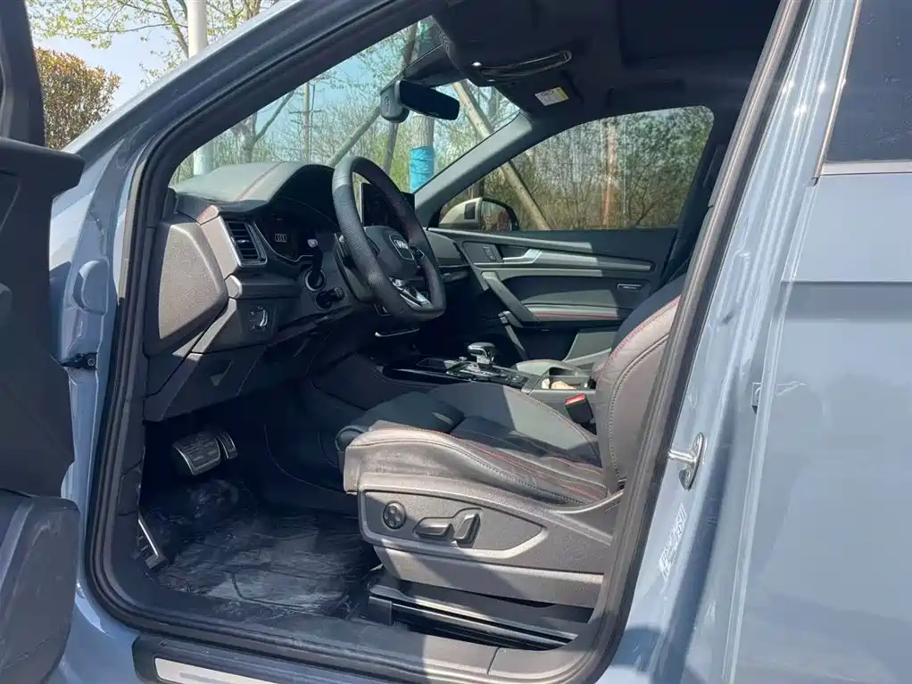 Audi Q5L Sportback 2022 — фото 7