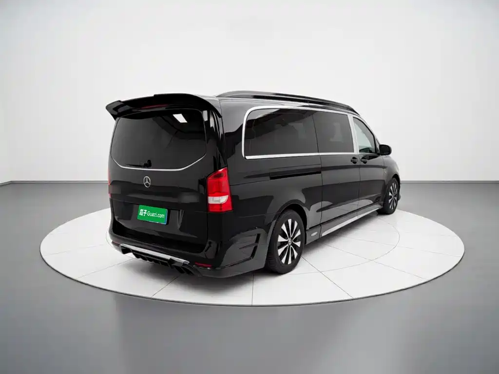 Mercedes-Benz Vito 2023 — фото 12