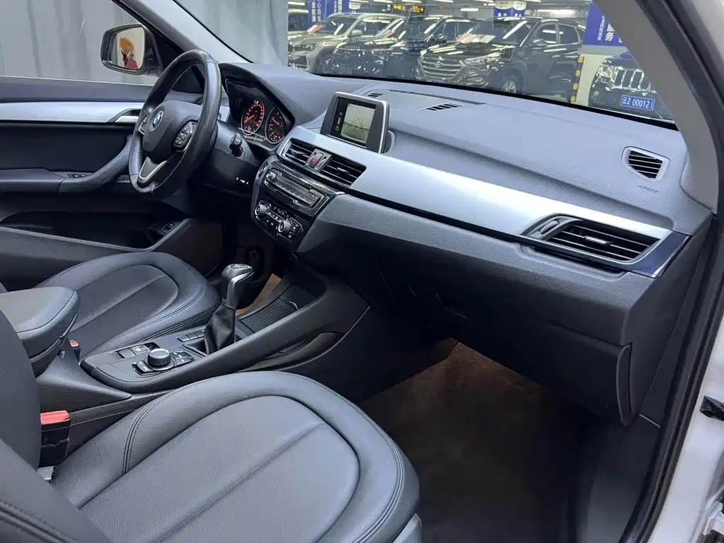 BMW X1 2018 — фото 11