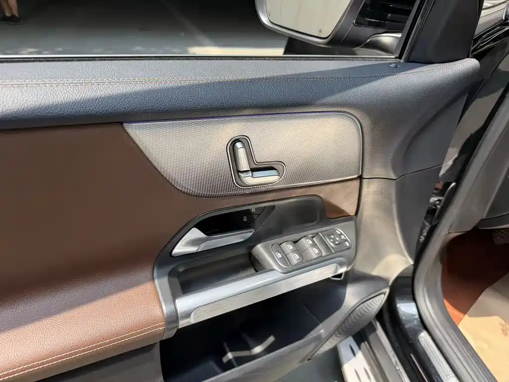Mercedes-Benz GLB 2021 — фото 10
