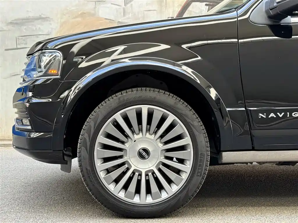 Lincoln Navigator 2016 — фото 6