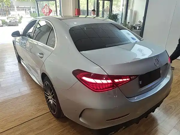 Mercedes-Benz C-Class 2022