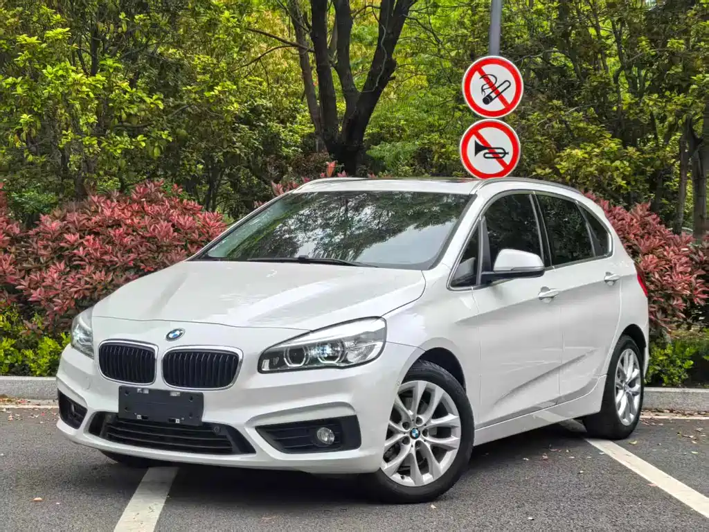 BMW 2 Series Active Tourer 2018 — фото 1