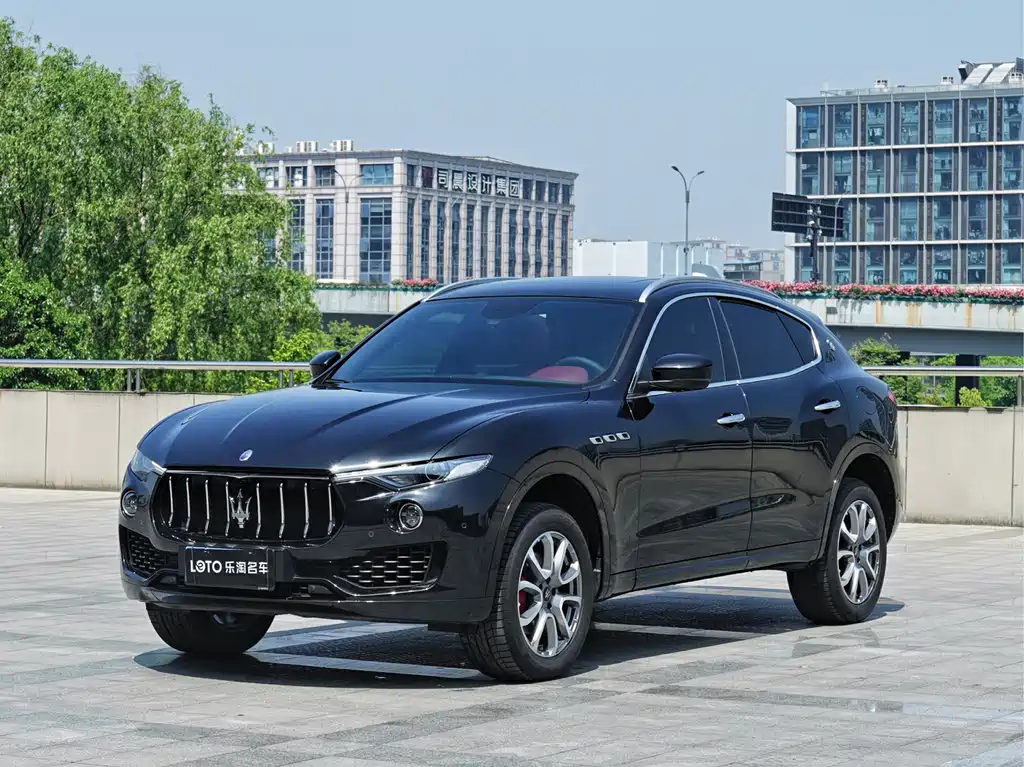 Maserati Levante 2018 — фото 1