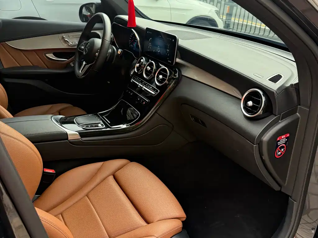 Mercedes-Benz GLC Coupe 2022 — фото 11