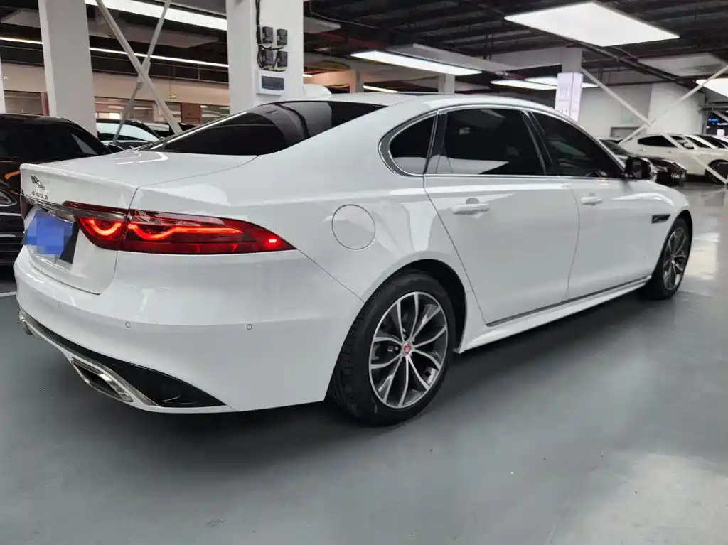 Jaguar XFL 2023 — фото 16