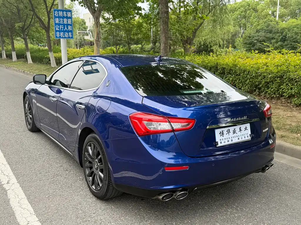 Maserati Ghibli 2016 — фото 12