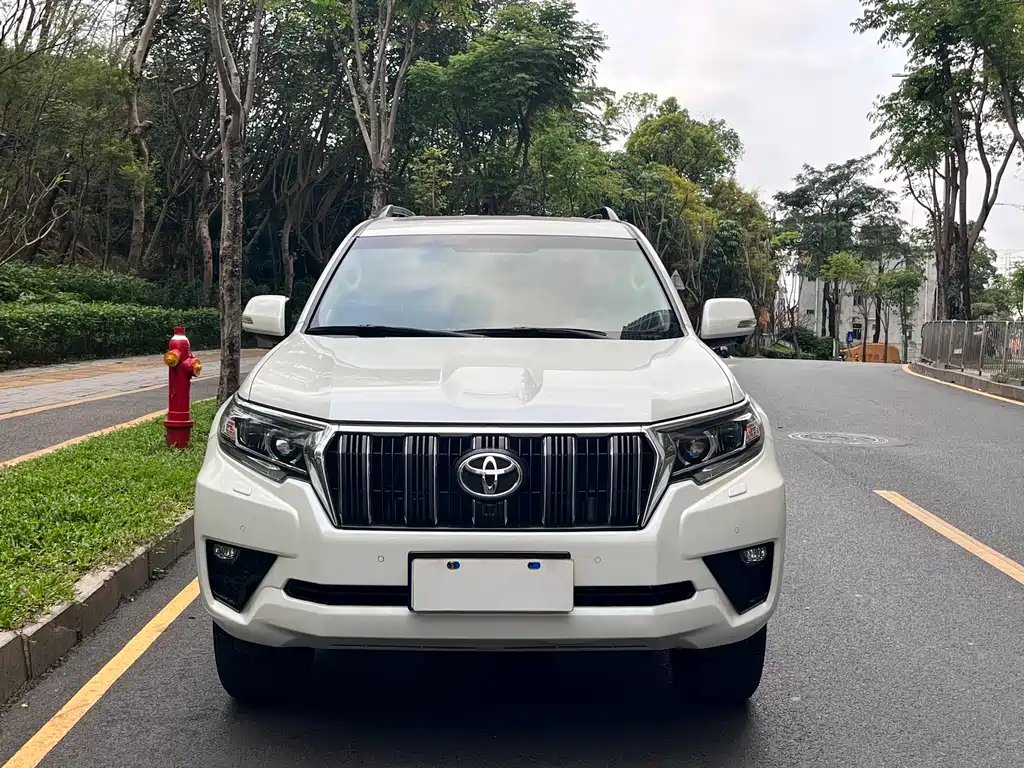 Toyota Prado 2018 — фото 3