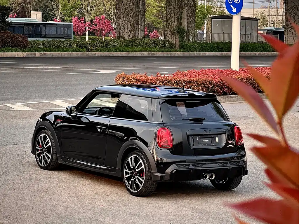 MINI JCW 2022 — фото 12