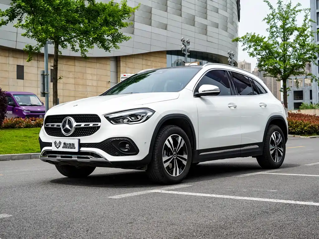Mercedes-Benz GLA 2022 — фото 1