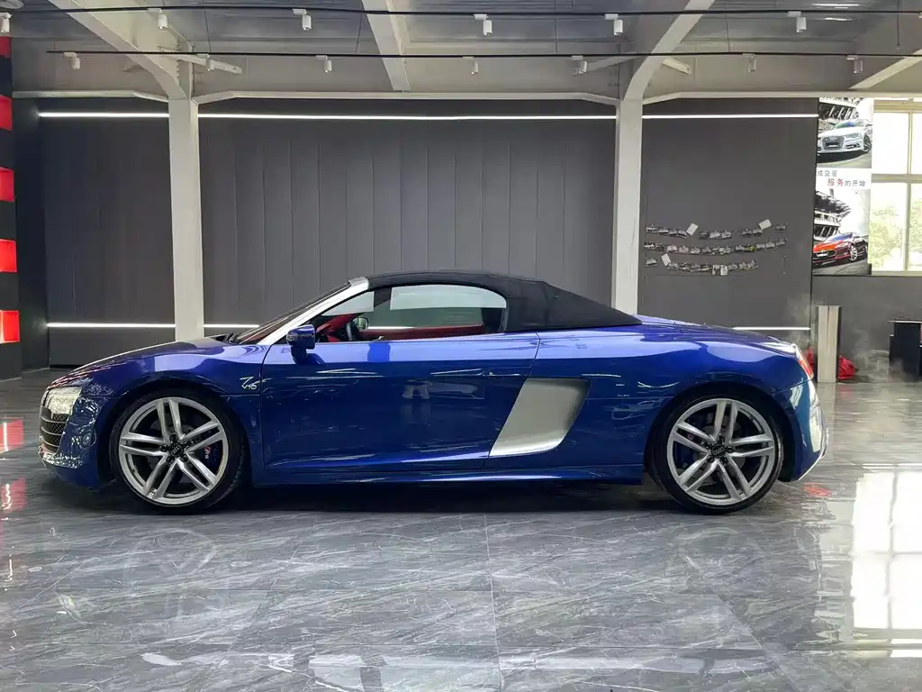 Audi R8 2016 — фото 14
