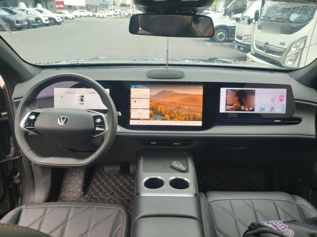 Changan CS75 PLUS 2025 — фото 10