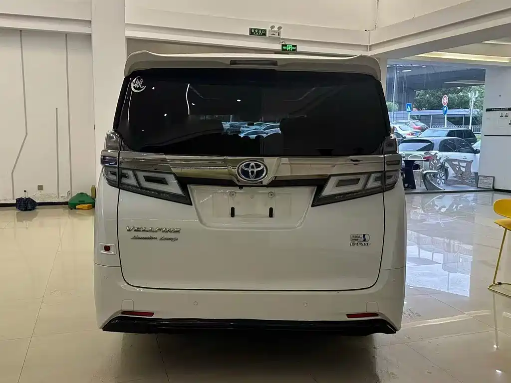 Toyota Vellfire 2019 — фото 3