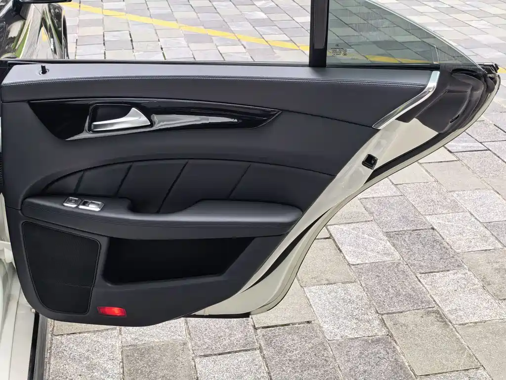 Mercedes-Benz CLS AMG 2018 — фото 33