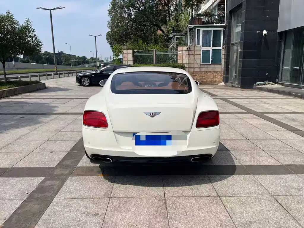 Bentley Continental 2014 — фото 10
