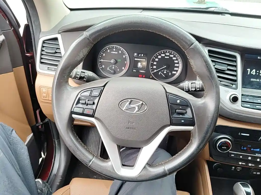 Hyundai Tucson 2016 — фото 11