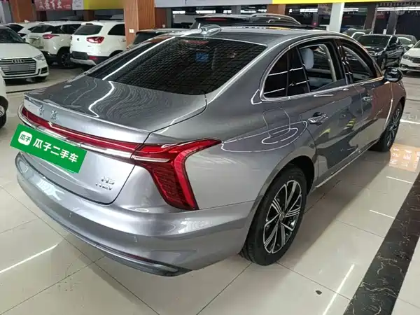 Hongqi H5 PHEV 2025