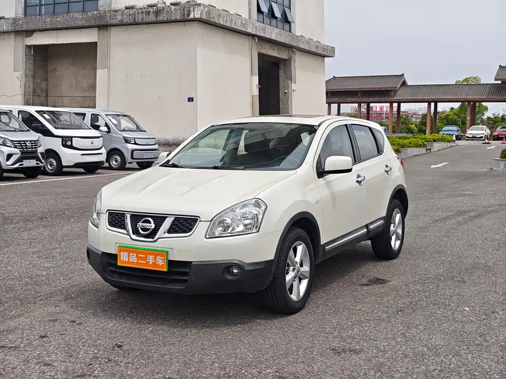 Nissan Qashqai 2015 — фото 1