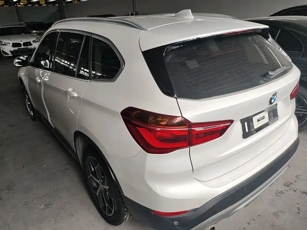 BMW X1 2018 — фото 5