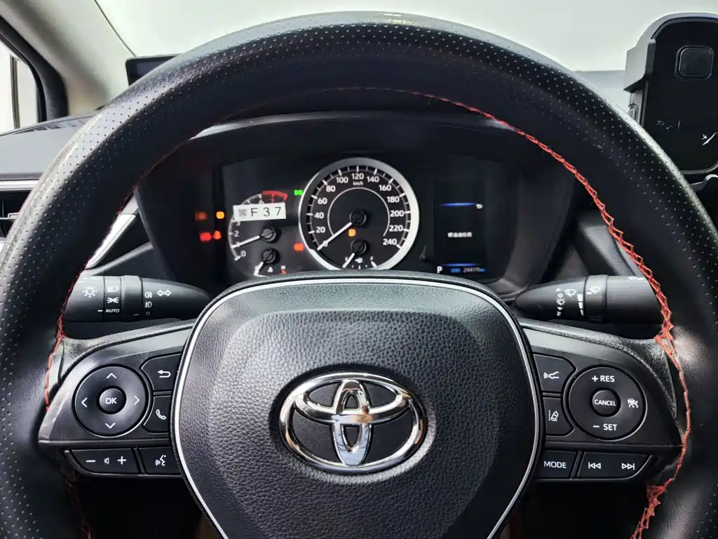 Toyota Corolla 2022 — фото 17