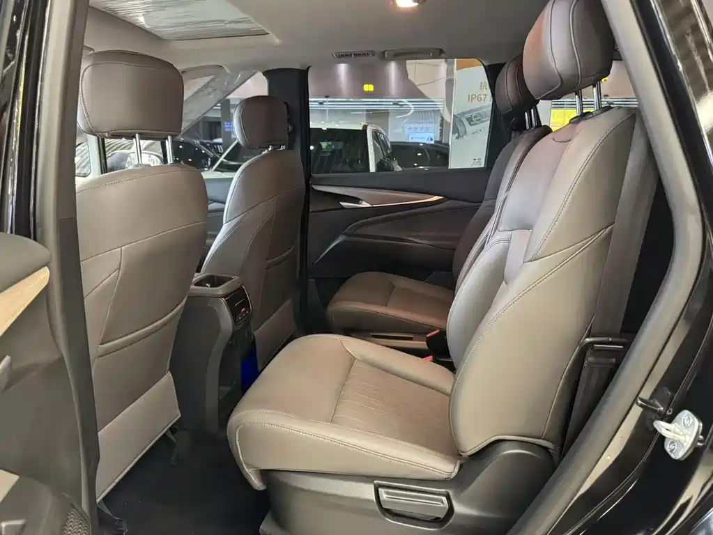 Maxus G50 Plug-In Hybrid 2026 — фото 10