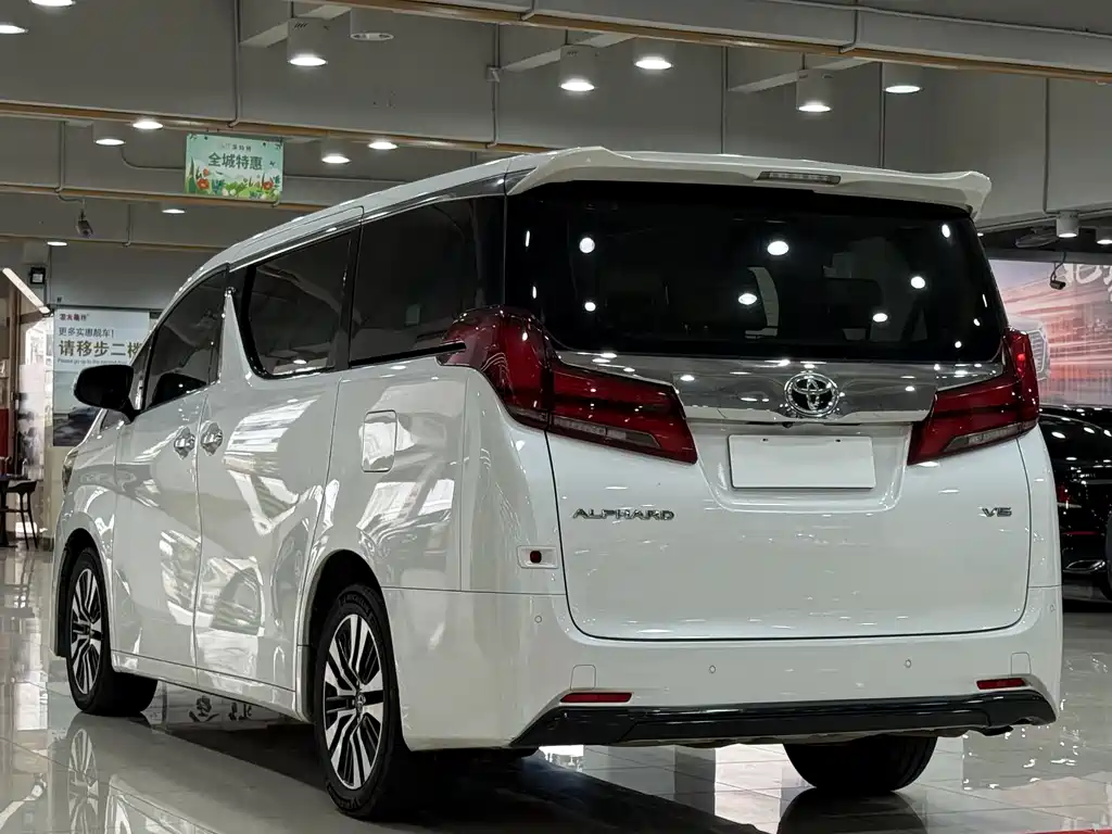 Toyota Alphard 2019 — фото 20