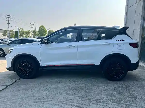Geely Binyue 2022
