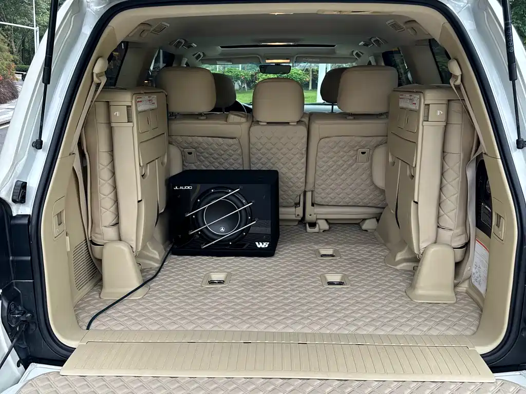 Toyota Land Cruiser 2018 — фото 15