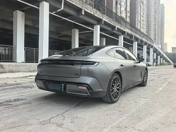 Geely Galaxy E8 2024