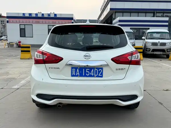 Nissan Tiida 2021